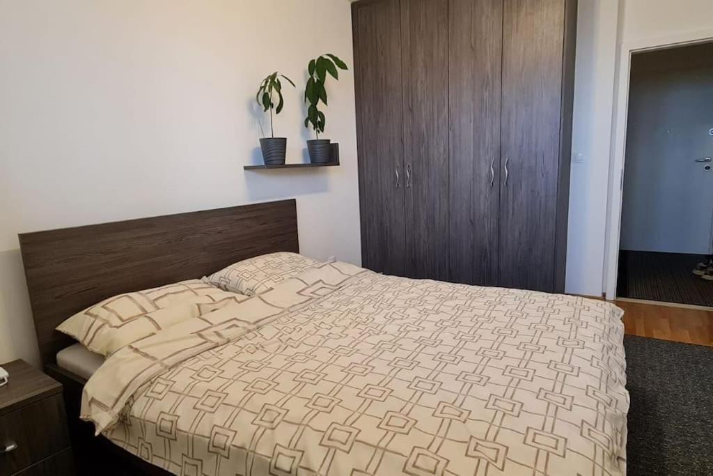 Apartman Mima Záhřeb Exteriér fotografie